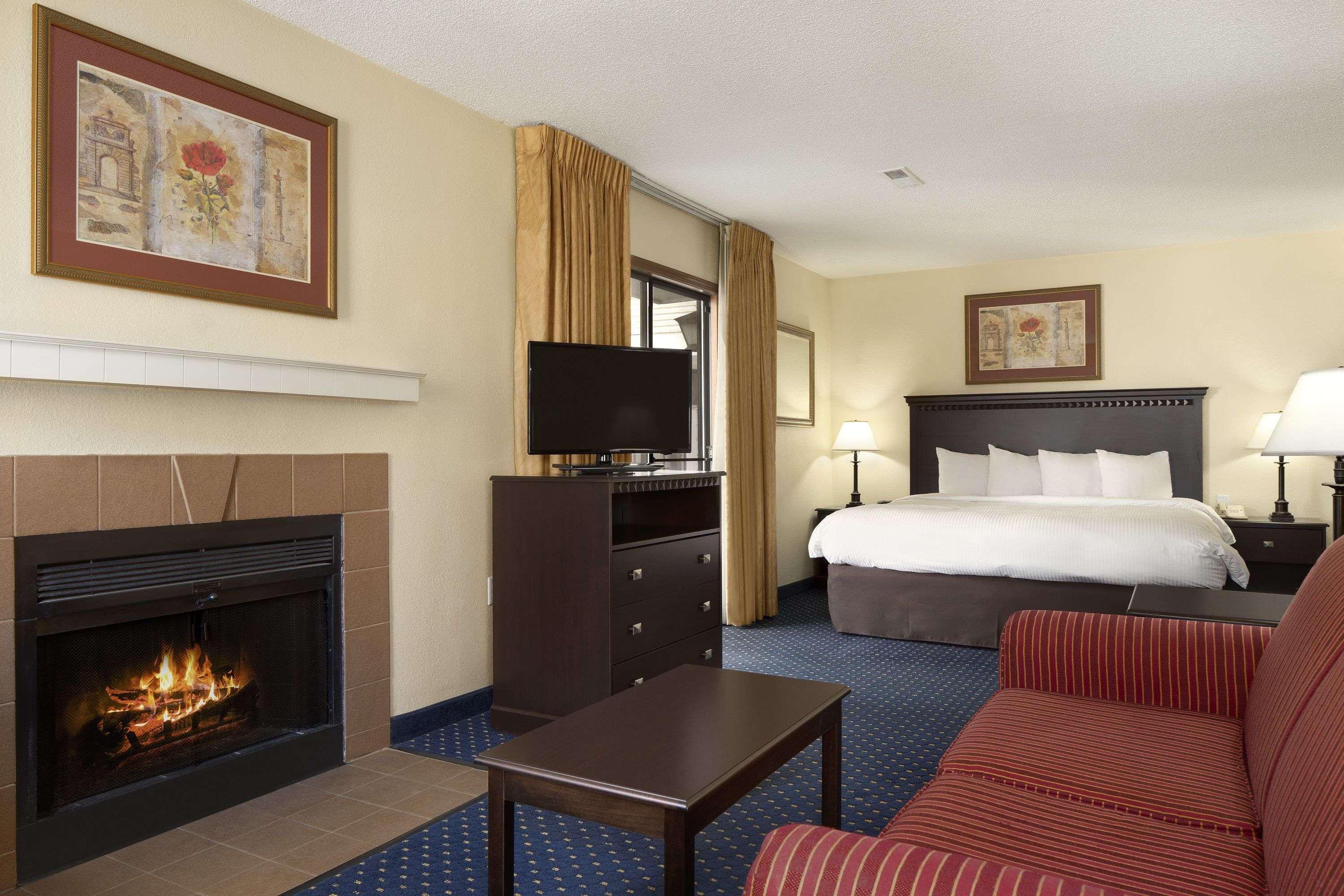 Hawthorn Extended Stay By Wyndham Fort Wayne Eksteriør billede